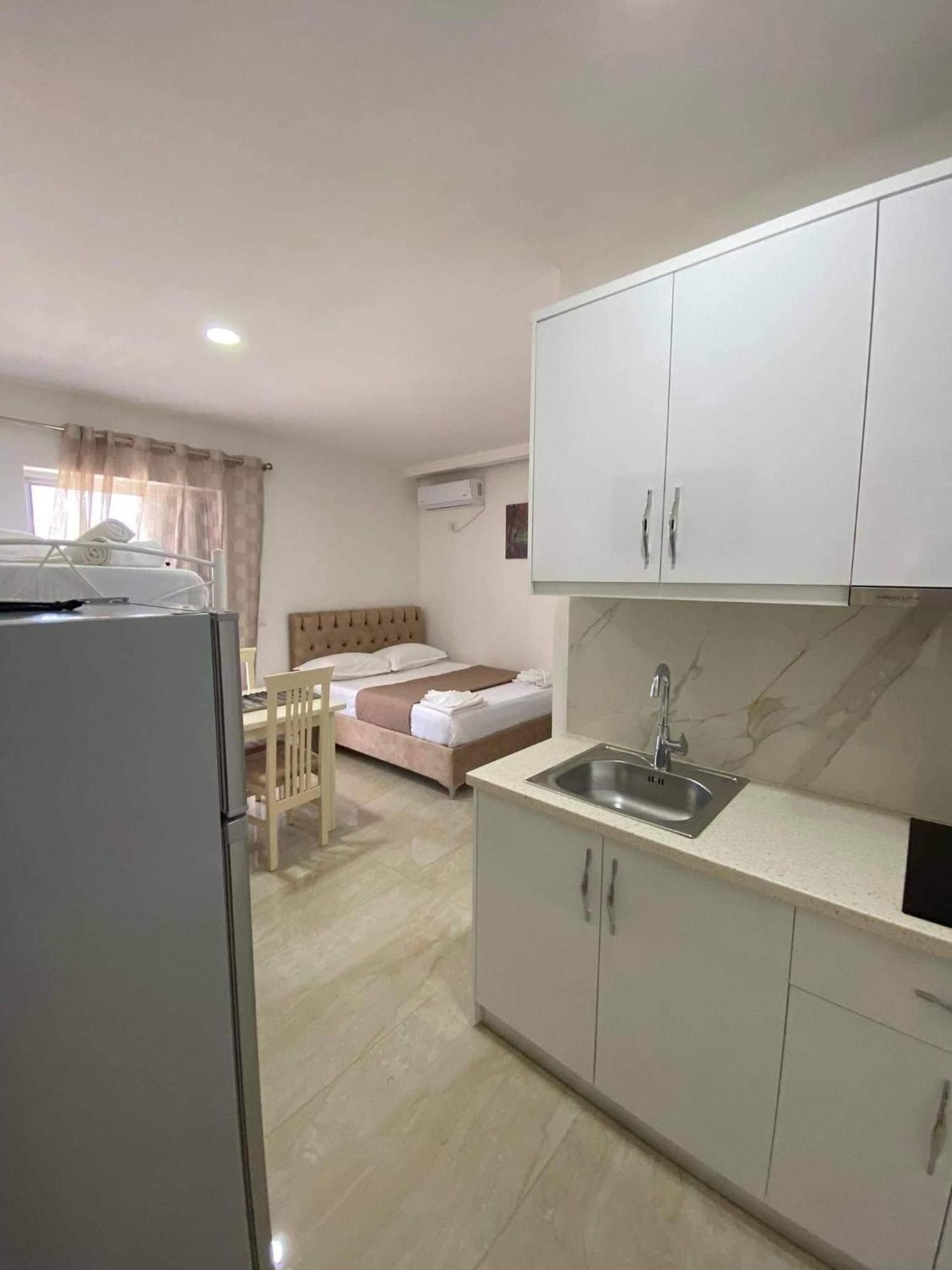 Villa Festim Ксамил Екстериор снимка