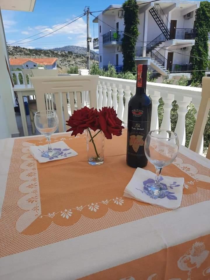 Villa Festim Ксамил Екстериор снимка